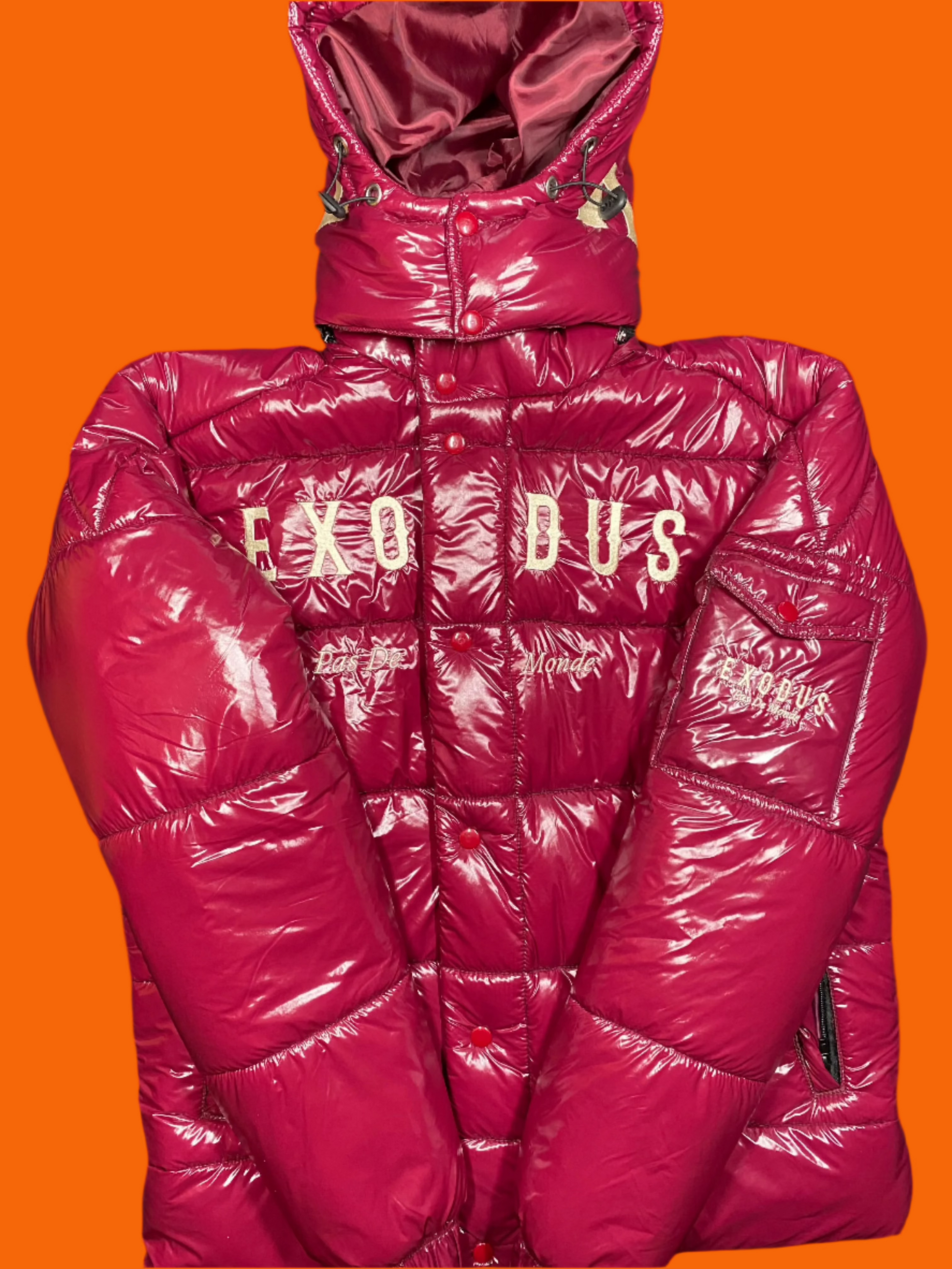 Clothing and accessories from Exodus Pas De Ce Monde – unisex streetwear including t-shirts, jackets, sunglasses, jewelry, bags, and headwear designed for everyday wear and bold urban fashion.
