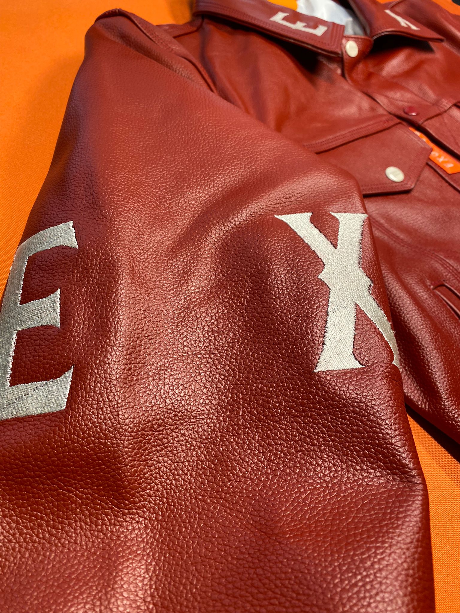 Clothing and accessories from Exodus Pas De Ce Monde – unisex streetwear including t-shirts, jackets, sunglasses, jewelry, bags, and headwear designed for everyday wear and bold urban fashion.