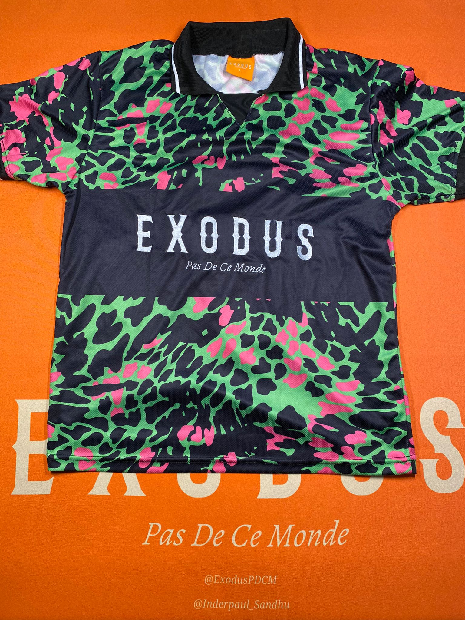 Clothing and accessories from Exodus Pas De Ce Monde – unisex streetwear including t-shirts, jackets, sunglasses, jewelry, bags, and headwear designed for everyday wear and bold urban fashion.